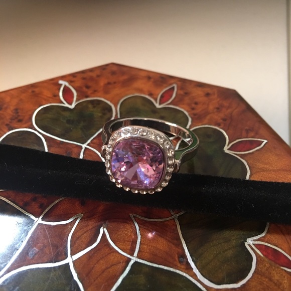 cushion cut Violet Ring - Picture 6 of 6